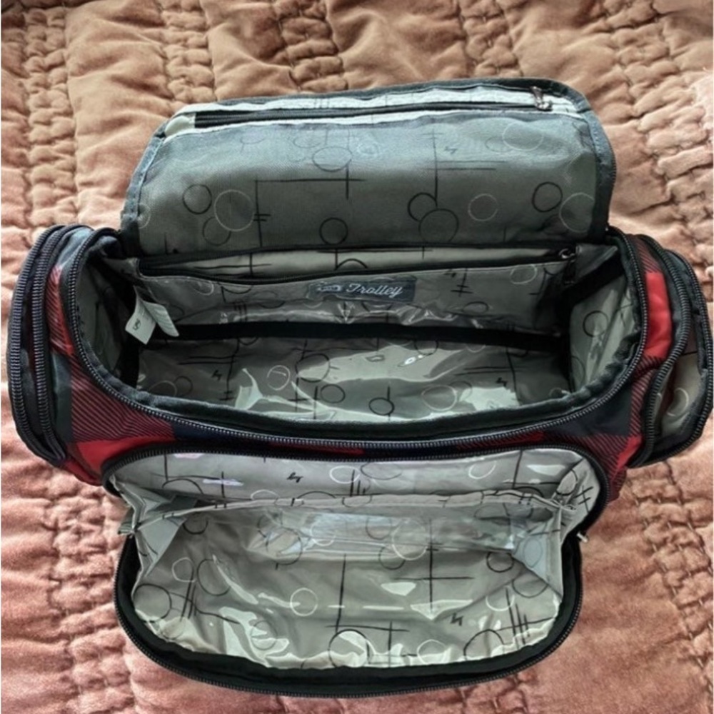 Lug trolley cosmetic set - Picture 10 of 12